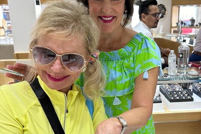 Diamonds and Cocktails a Shopping Experience in Grand Cayman - Diamond Education That Stays Human, Including Lab-Created Stones