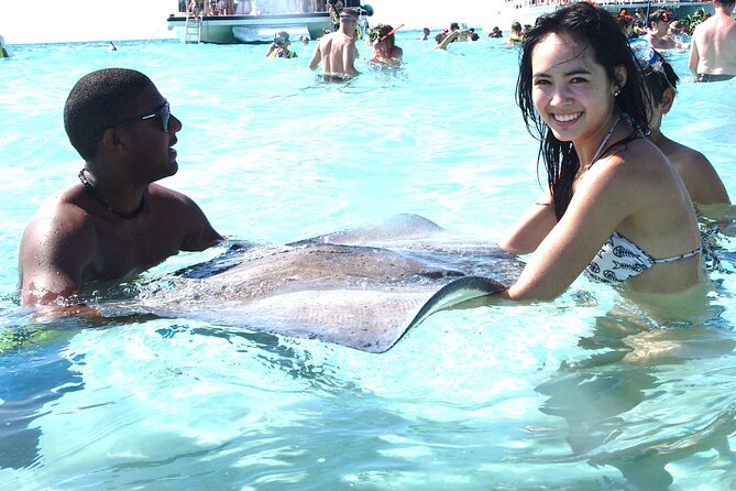 Full-Day Private Stingray City Snorkeling and Starfish Beach Tour - Gear, Comfort, and a 5-Hour Private Boat Schedule That Works