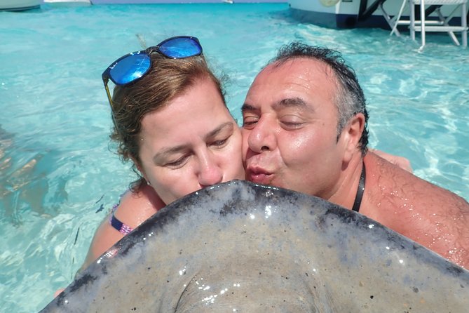 Grand Cayman Half-Day Private Charter - Stingray City: timing, interaction style, and how to get good photos