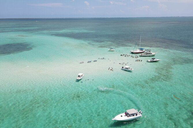 Private 4 hour Catamaran Tour - A private 4-hour catamaran that feels made for your group