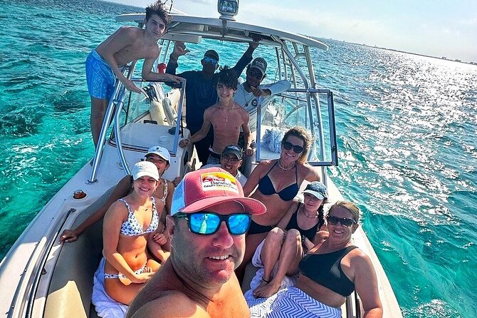 Private Charter 28ft Grady White. Stingrays, Snorkeling, Starfish - Coral reef snorkeling with a guide in the water, not just on the boat