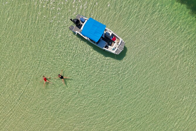 Private, Guided Boat Charters in The Cayman Islands - Key highlights at a glance
