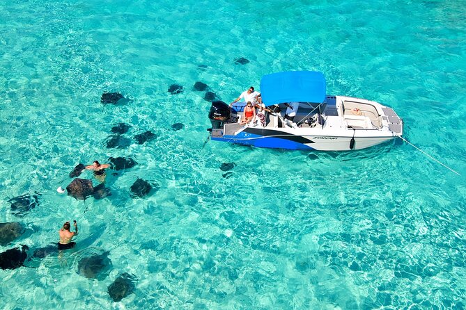Private, Guided Boat Charters in The Cayman Islands - A small private boat is the big difference in Grand Cayman