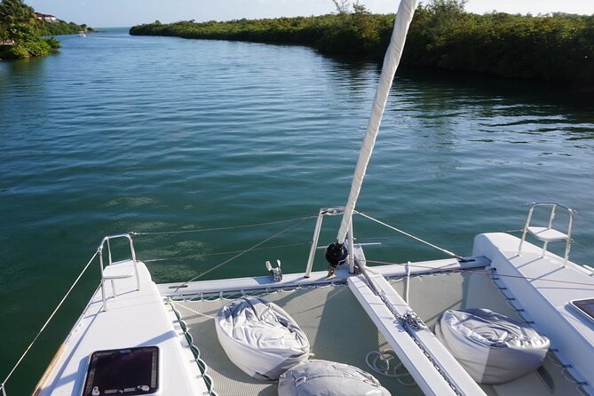 Private Luxury Catamaran Tour to Stingray City and Snorkel - Rum Point Options: Snorkel the Barrier Reef or Settle in for Drinks