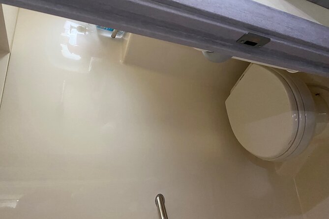 Private Yacht 48 ft Sting Ray City, Snorkel & Starfish Beach - Jet Ski Time: Fun Add-On With a Real-World Catch