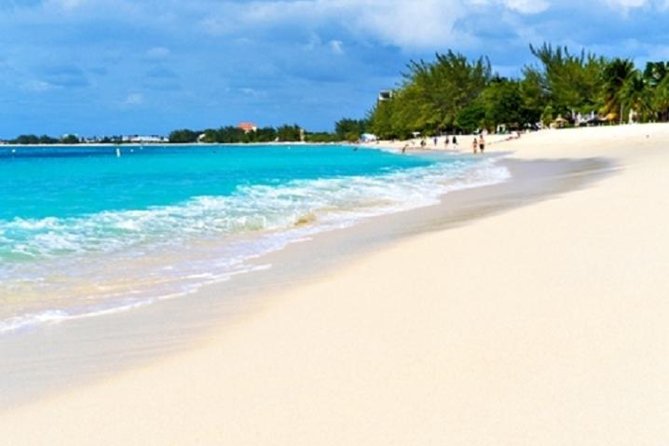 Seven Mile Beach Getaway - The Seven Mile Beach block: showers, Wi-Fi, and real swimming time