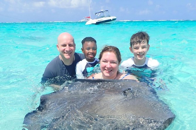 Stingray City and Snorkel Tour With Lunch - The Boat Ride Experience: Comfortable, Organized, and Crew Led
