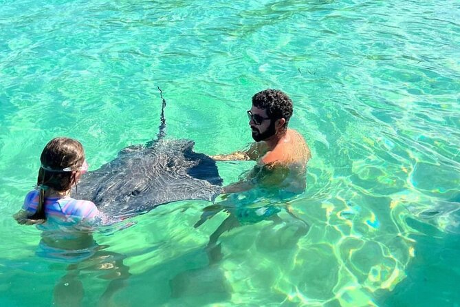 Stingray City and Snorkeling Private Charter - What’s included, what to pack, and what to skip